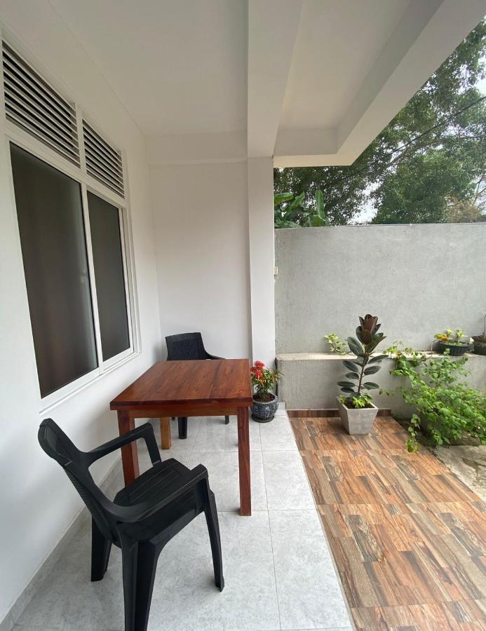 Senarathna Guest House Weligama Exterior photo
