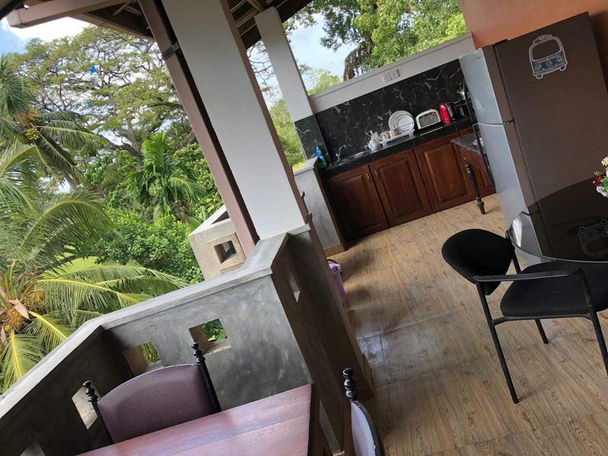 Senarathna Guest House Weligama Exterior photo